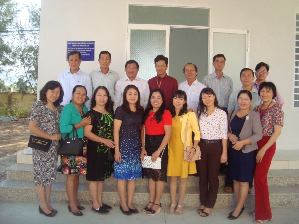 Công Đoàn ngành Giáo dục Bình Dương ghé thăm Trường THPT Nguyễn Văn Linh